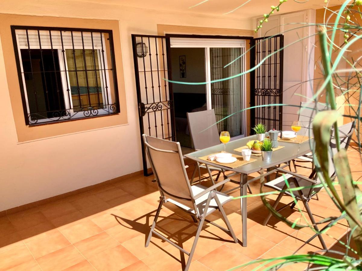 Apartamento De 2 Dormitorios, Gran Terraza, Vistas Al Mar Cerca Playa Carvajal Benalmádena Exterior photo