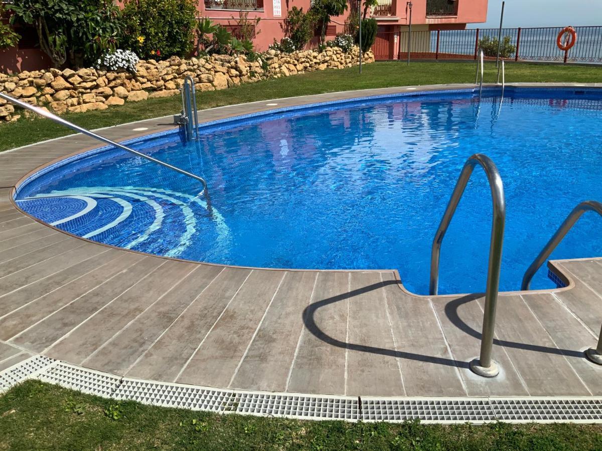 Apartamento De 2 Dormitorios, Gran Terraza, Vistas Al Mar Cerca Playa Carvajal Benalmádena Exterior photo