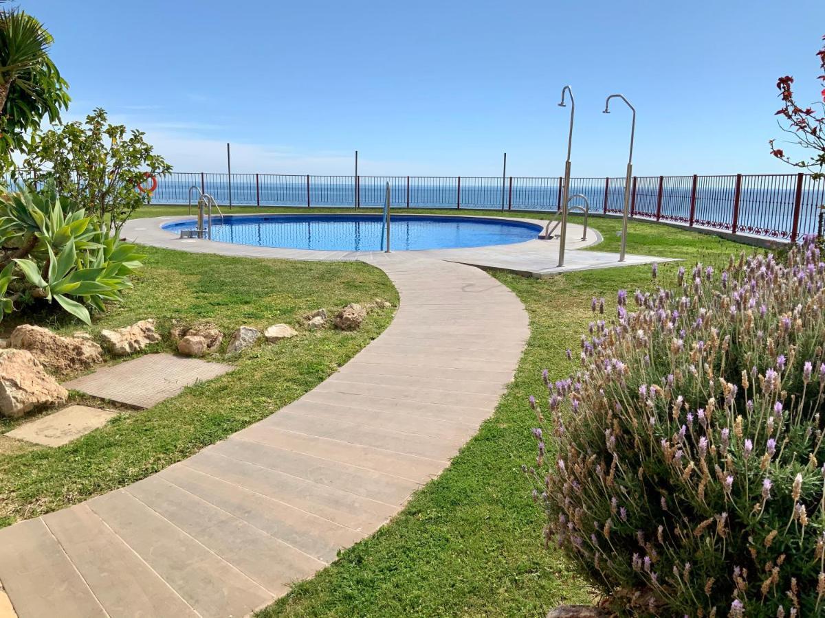 Apartamento De 2 Dormitorios, Gran Terraza, Vistas Al Mar Cerca Playa Carvajal Benalmádena Exterior photo