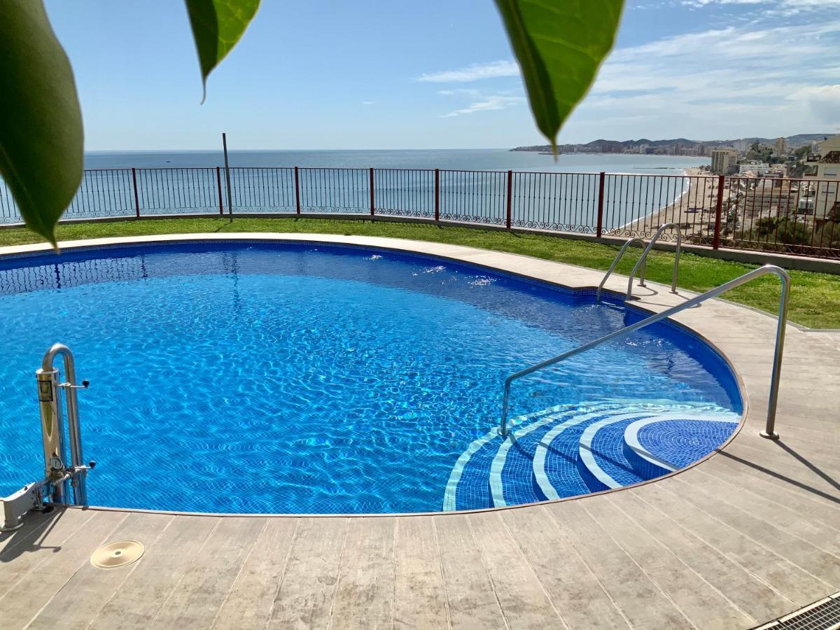 Apartamento De 2 Dormitorios, Gran Terraza, Vistas Al Mar Cerca Playa Carvajal Benalmádena Exterior photo