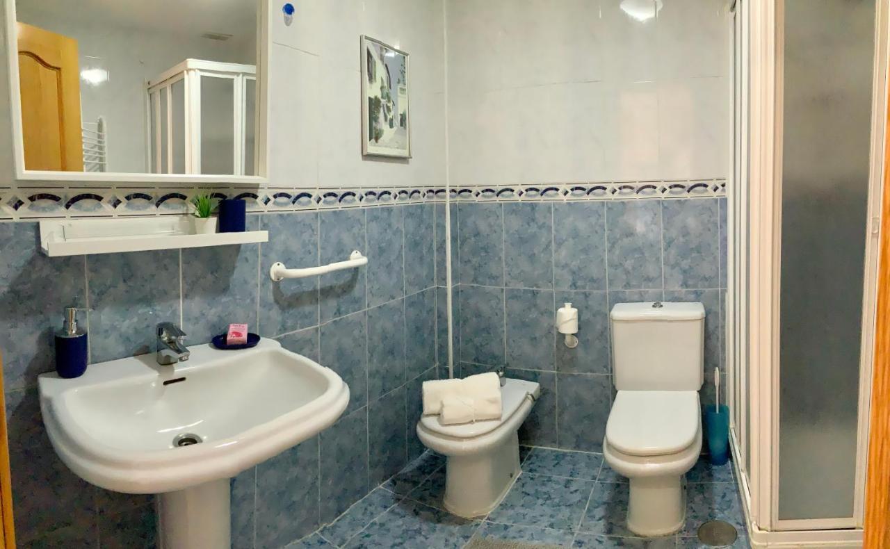 Apartamento De 2 Dormitorios, Gran Terraza, Vistas Al Mar Cerca Playa Carvajal Benalmádena Exterior photo